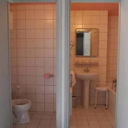 De L'arzon 3* Chomelix