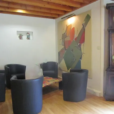 De L'arzon Hotel Chomelix